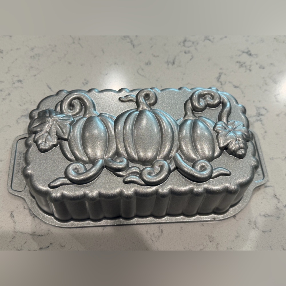 NEW! Nordic Ware Pumpkin Loaf Pan